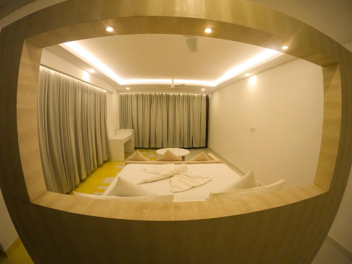 Elixir Cliff Beach Resort And Spa Varkala Buitenkant foto