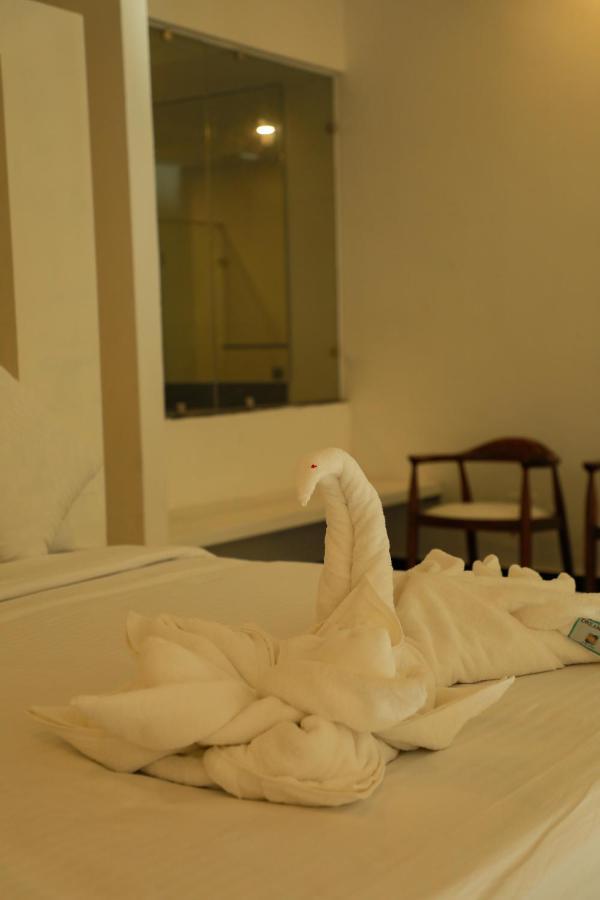 Elixir Cliff Beach Resort And Spa Varkala Buitenkant foto