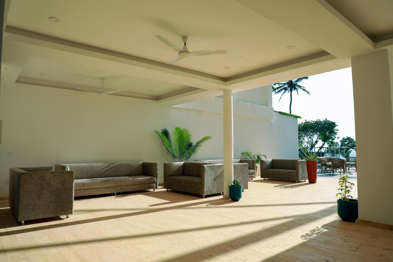 Elixir Cliff Beach Resort And Spa Varkala Buitenkant foto