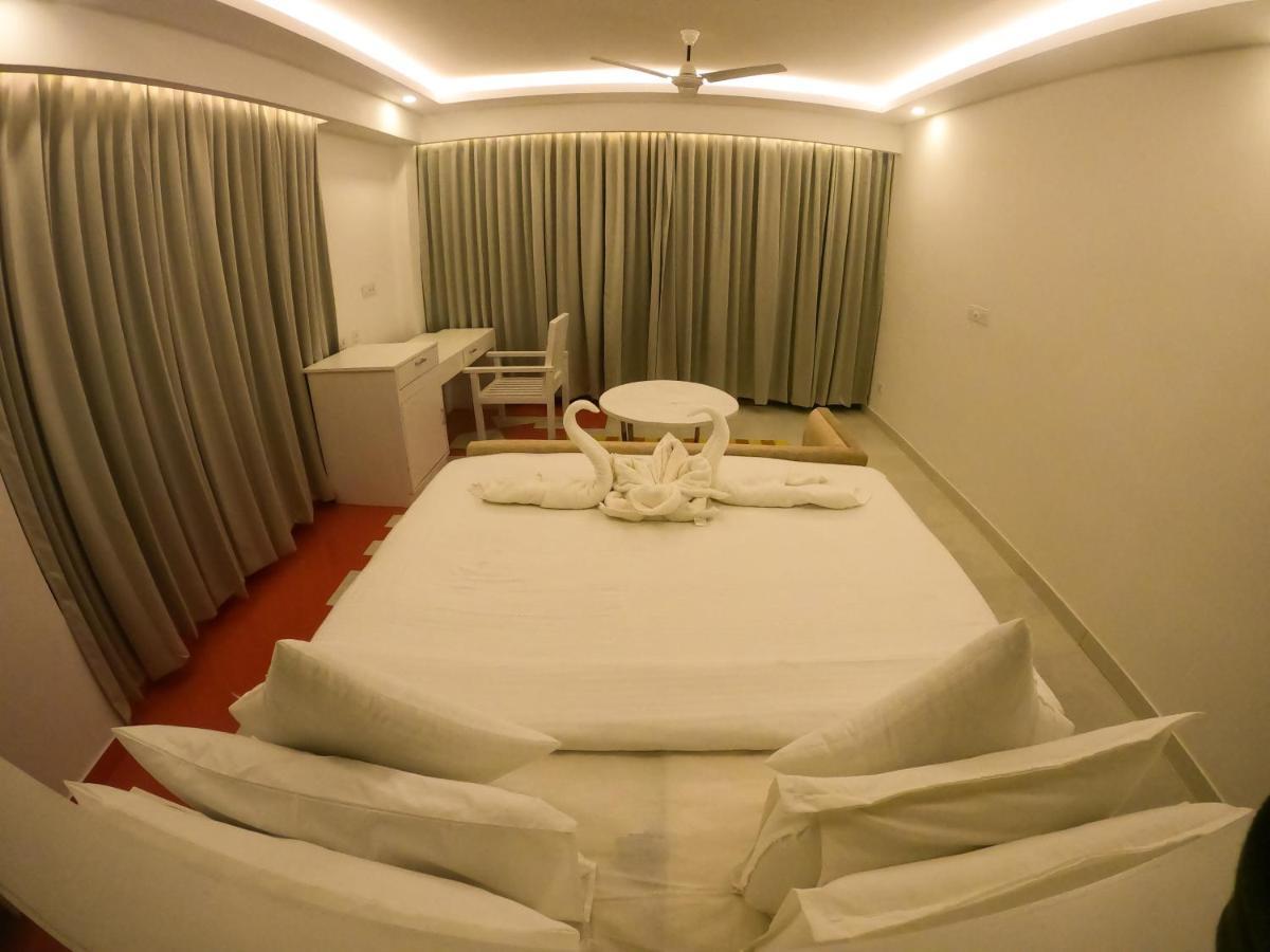 Elixir Cliff Beach Resort And Spa Varkala Buitenkant foto