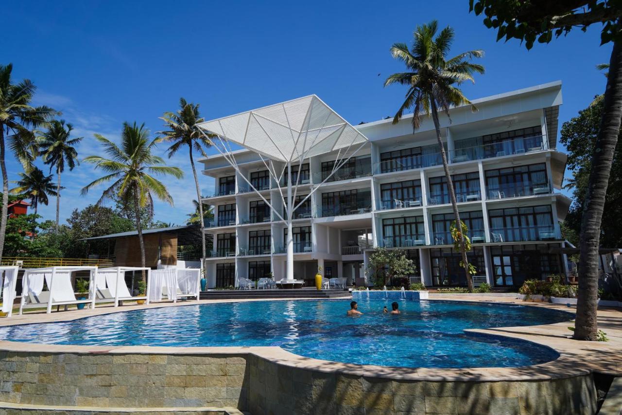 Elixir Cliff Beach Resort And Spa Varkala Buitenkant foto